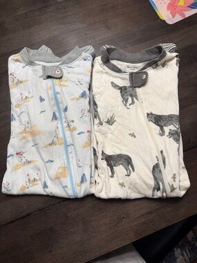 Burt's Bees Baby Cream Wolf Print & Light Blue Beach Print Zip Sleep Sacks